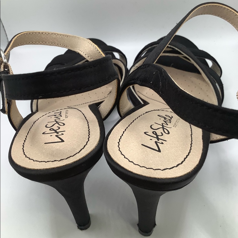 Shoes - Picture 2 of 3